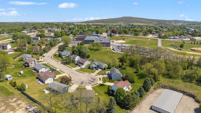 311 Douglas Court, Barneveld, WI 53507