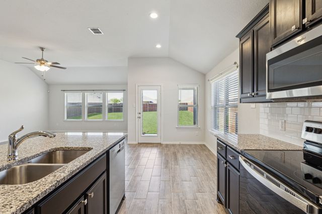 3537 Tahiti Lane, Fort Worth, TX 76123