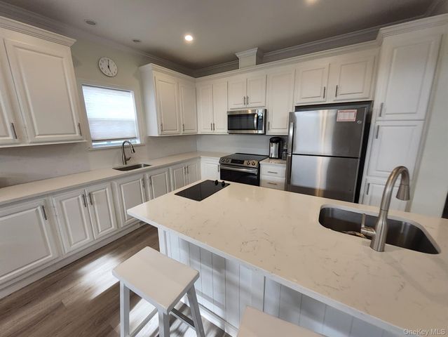 189 Labaugh Rd Road, Hurleyville, NY 12747