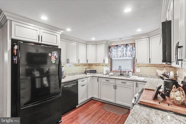 25 HEMLER DR, Hanover, PA 17331