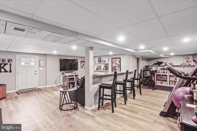 25 HEMLER DR, Hanover, PA 17331