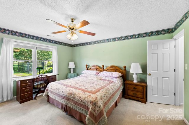 1958 Cameron Heights Circle, Denver, NC 28037