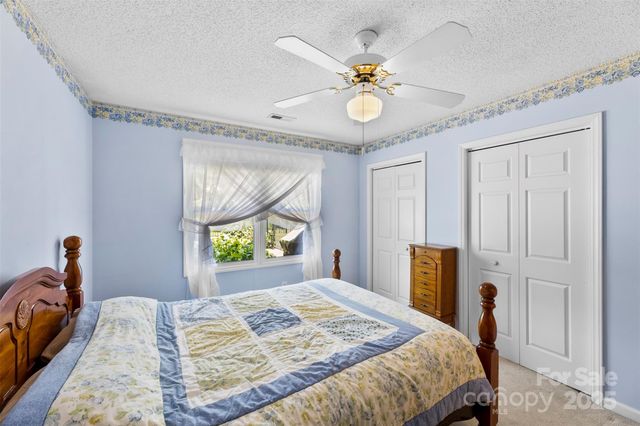 1958 Cameron Heights Circle, Denver, NC 28037