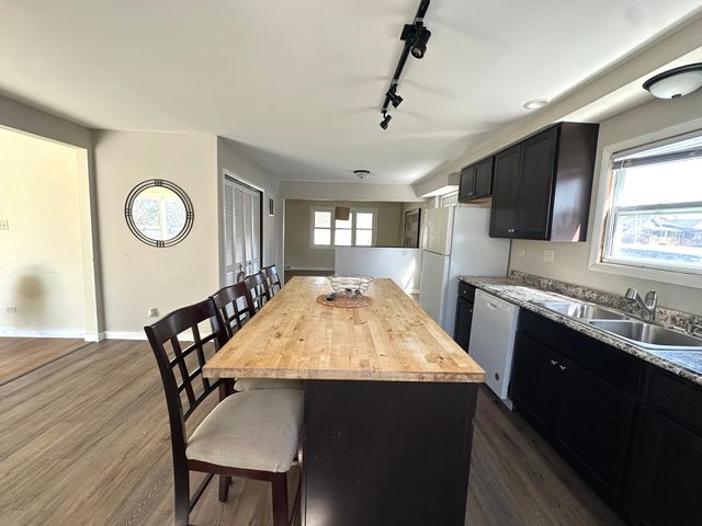 4709 W 128th Street, Alsip, IL 60803