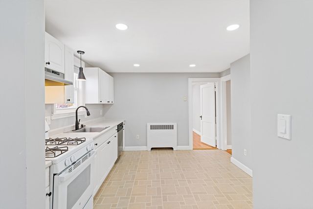 126 Washington Ave 1, Waltham, MA 02453