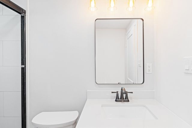 126 Washington Ave 1, Waltham, MA 02453