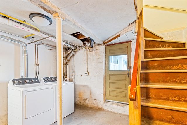 126 Washington Ave 1, Waltham, MA 02453