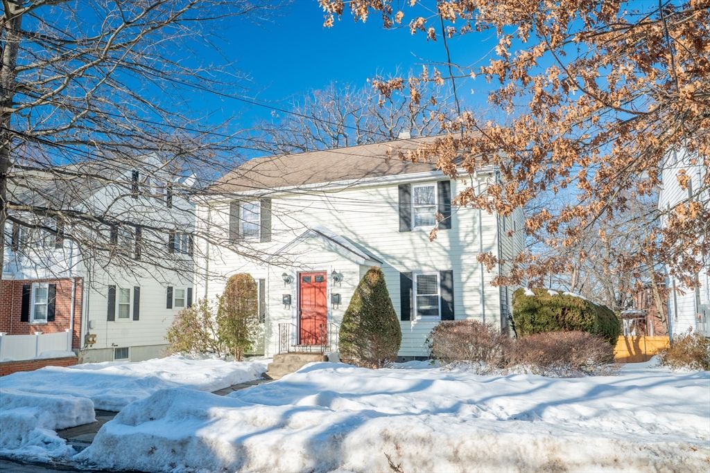 126 Washington Ave 1, Waltham, MA 02453