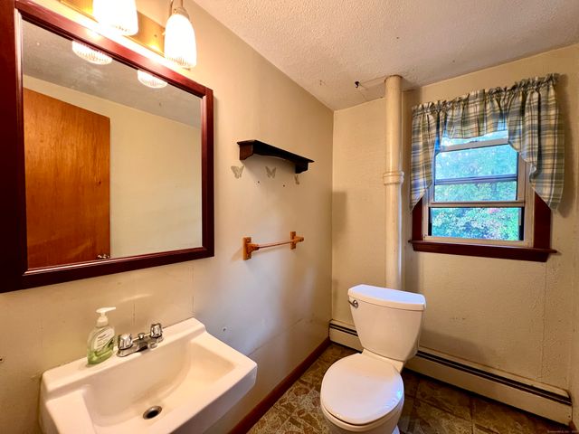 11 Woodland Drive, Windham, CT 06280