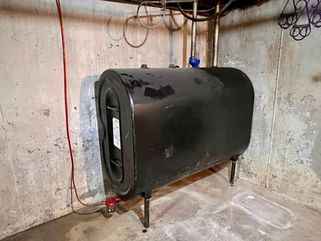 11 Woodland Drive, Windham, CT 06280