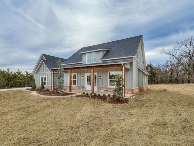 21246 Reserve Circle, Harrah, OK 73045