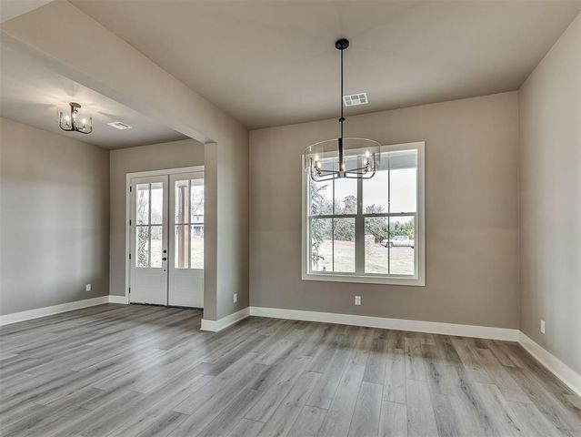 21246 Reserve Circle, Harrah, OK 73045