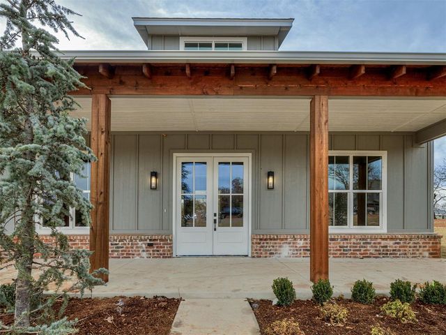 21246 Reserve Circle, Harrah, OK 73045