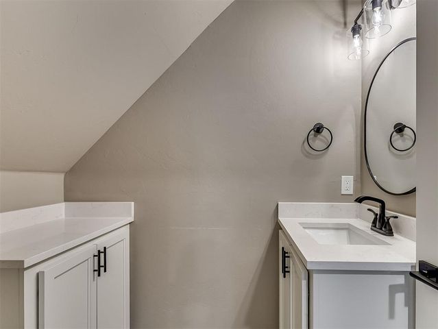 21246 Reserve Circle, Harrah, OK 73045