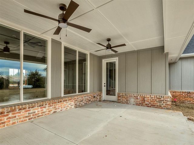 21246 Reserve Circle, Harrah, OK 73045