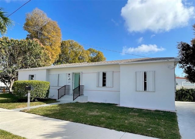 3200 SW 2nd St, Miami, FL 33135