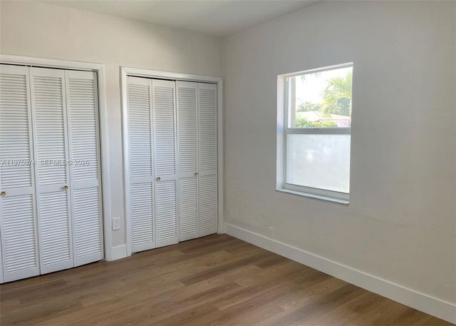 3200 SW 2nd St, Miami, FL 33135