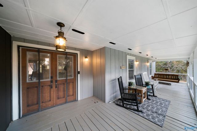 1585 County Road 144, Gaylesville, AL 35973