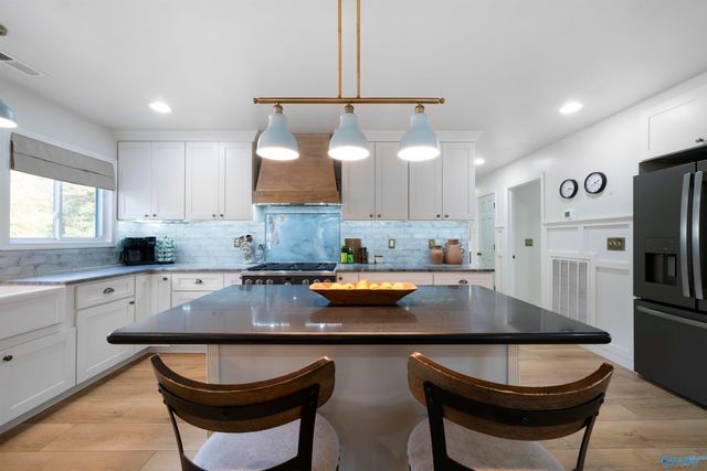 1585 County Road 144, Gaylesville, AL 35973