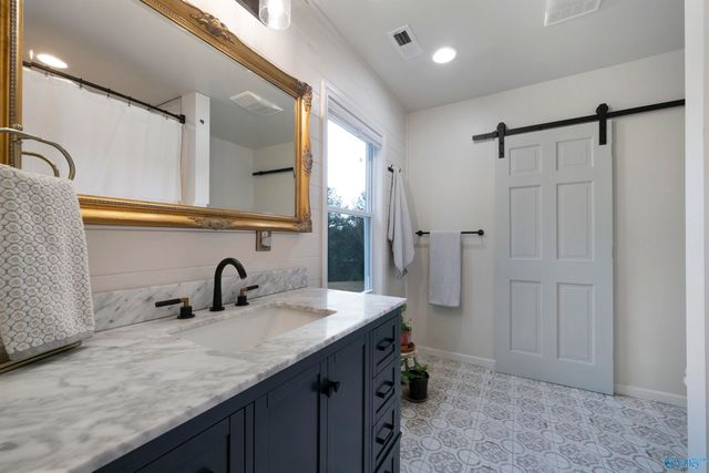 1585 County Road 144, Gaylesville, AL 35973