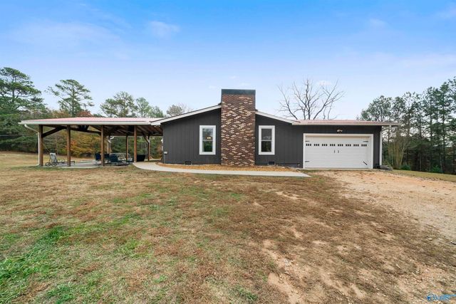 1585 County Road 144, Gaylesville, AL 35973
