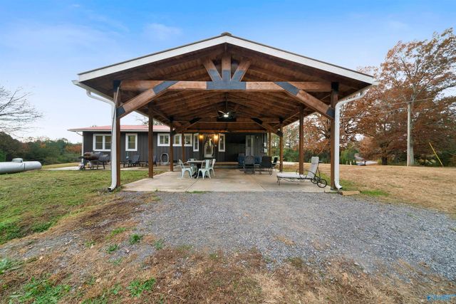 1585 County Road 144, Gaylesville, AL 35973