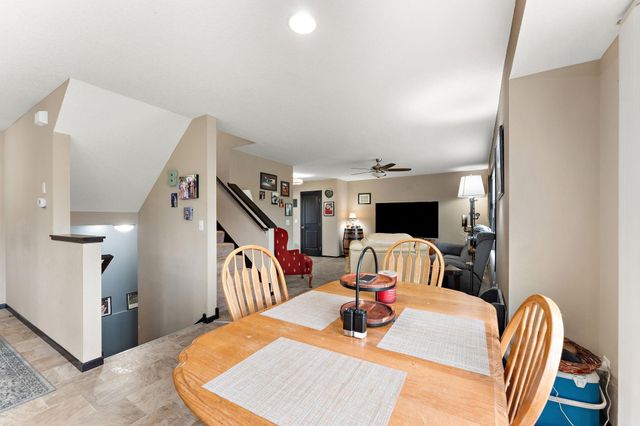 713 Overlook Drive, Buffalo, MN 55313