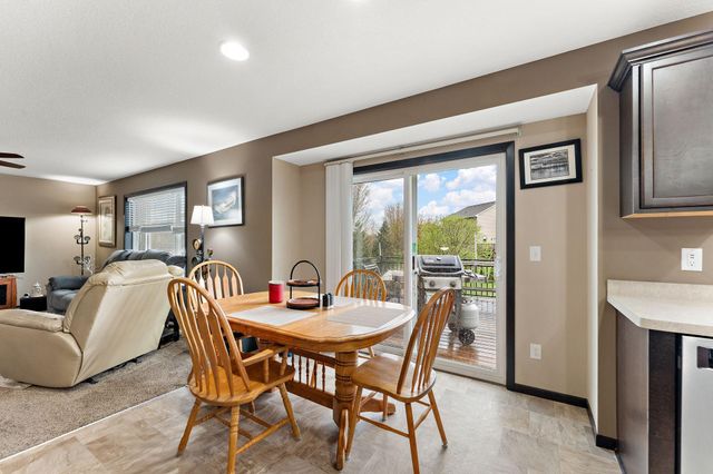 713 Overlook Drive, Buffalo, MN 55313