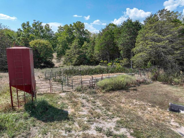 1307 Route Af, Ava, MO 65608