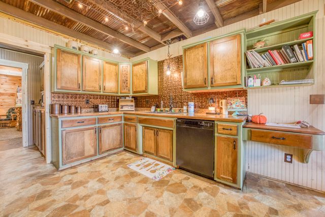 1307 Route Af, Ava, MO 65608