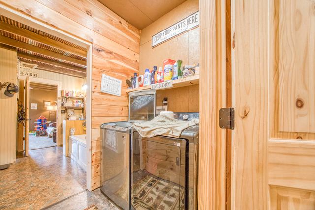 1307 Route Af, Ava, MO 65608