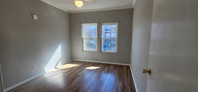 12166 Metric BLVD 2006, Austin, TX 78758