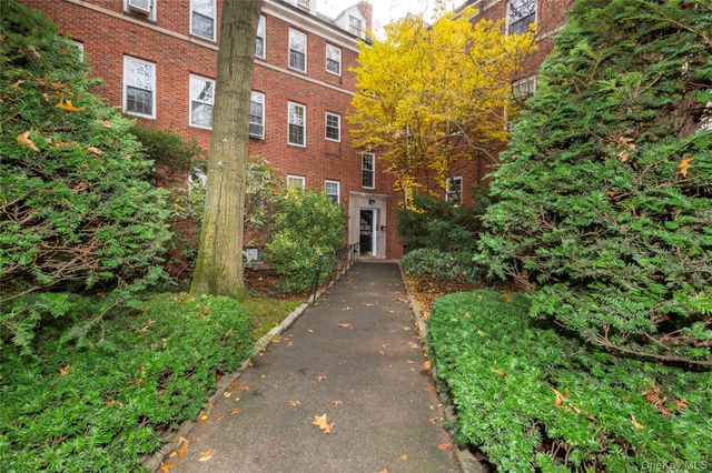 1332 Midland Avenue 3F, Bronxville, NY 10708