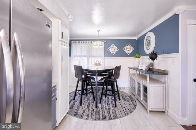 884 AHRENS RD, Reading, PA 19606