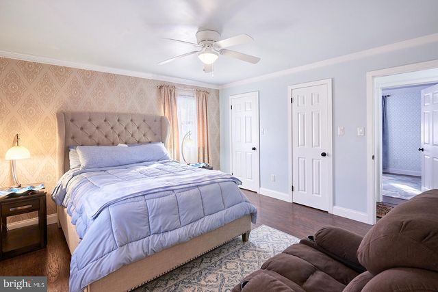 884 AHRENS RD, Reading, PA 19606