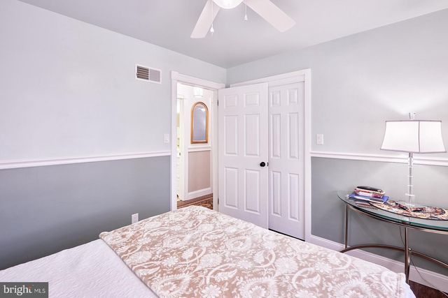 884 AHRENS RD, Reading, PA 19606