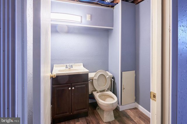 884 AHRENS RD, Reading, PA 19606