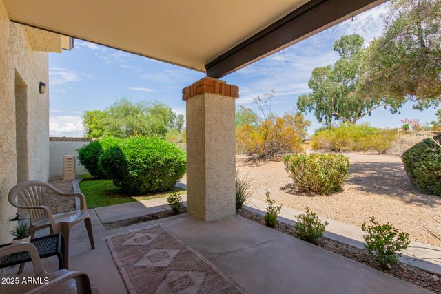 811 E EUGIE Avenue, Phoenix, AZ 85022