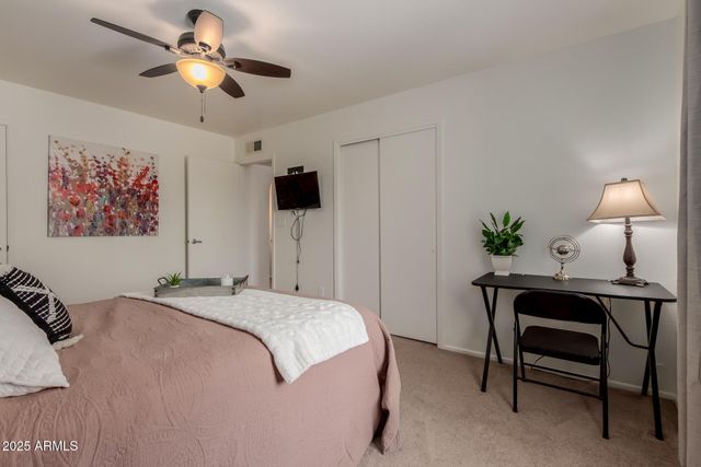 811 E EUGIE Avenue, Phoenix, AZ 85022