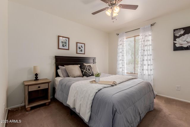 811 E EUGIE Avenue, Phoenix, AZ 85022