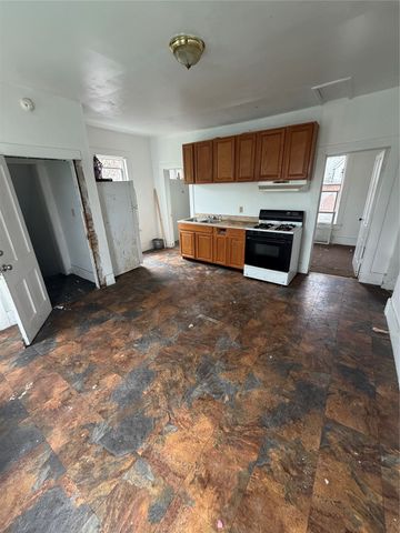 857 E 21ST Street, Erie, PA 16503