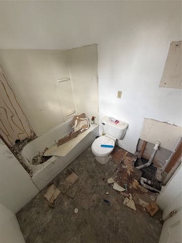 857 E 21ST Street, Erie, PA 16503