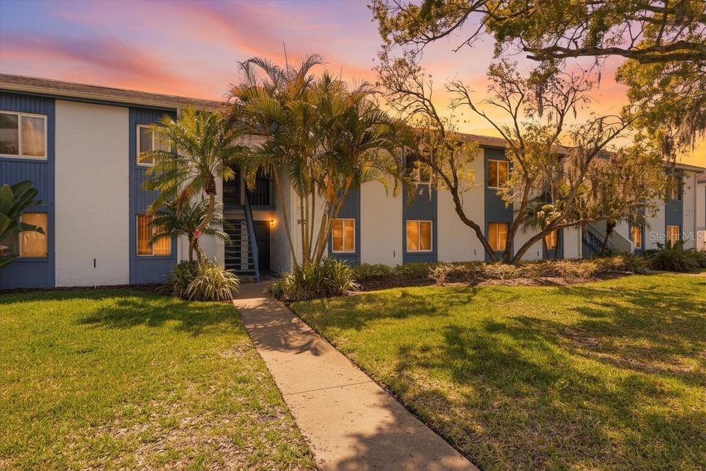 240 CYPRESS LANE 240, Oldsmar, FL 34677
