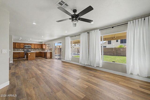 7161 E NAVARRO Avenue, Mesa, AZ 85209