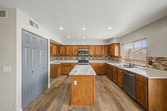 7161 E NAVARRO Avenue, Mesa, AZ 85209