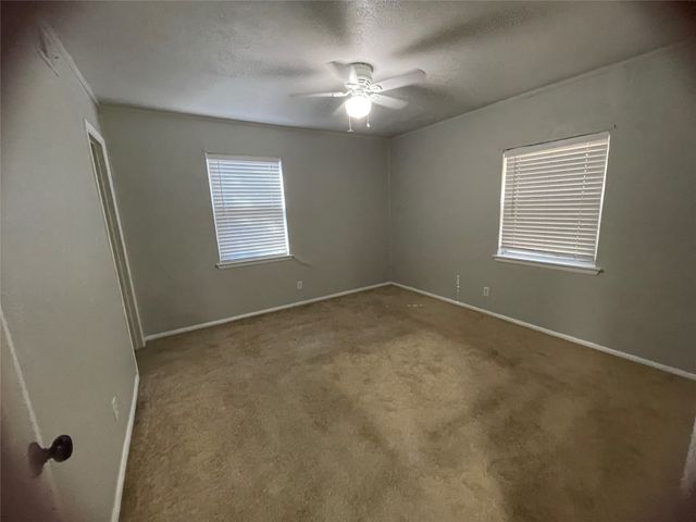 7025 Lowery Lane, North Richland Hills, TX 76182
