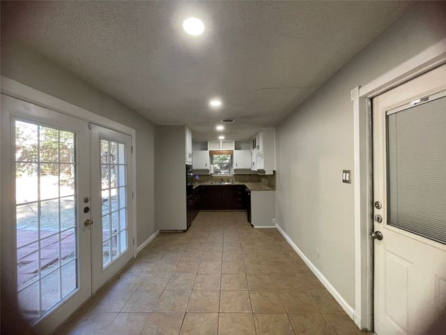7025 Lowery Lane, North Richland Hills, TX 76182