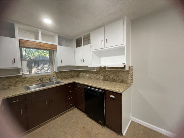 7025 Lowery Lane, North Richland Hills, TX 76182