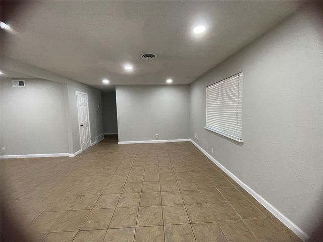7025 Lowery Lane, North Richland Hills, TX 76182