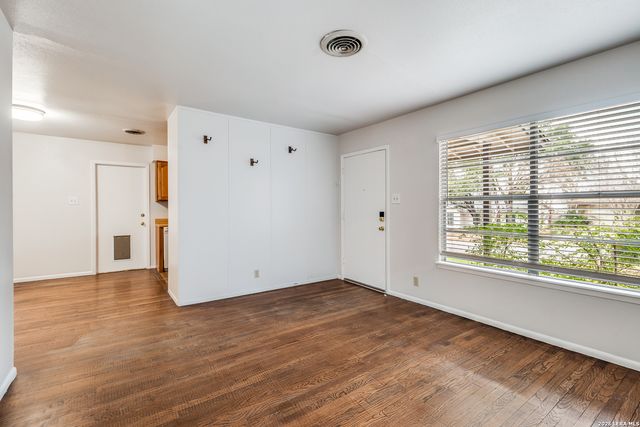 1706 Corita, San Antonio, TX 78209